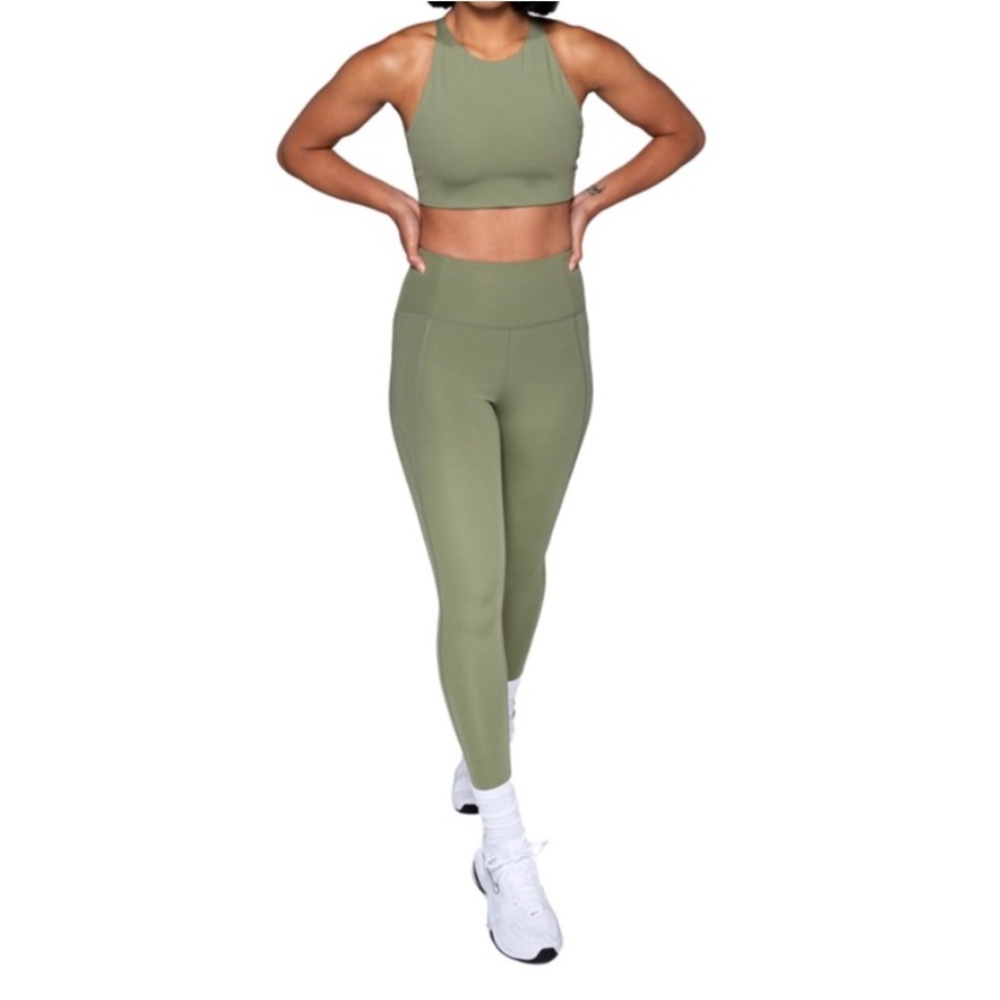 GIRLFRIEND COLLECTIVE cropped sage / olive green compression leggings